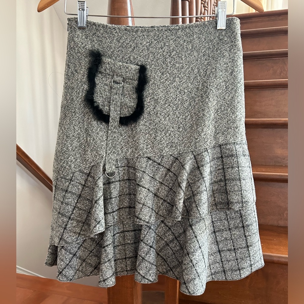 Gray Tweed Ruffled Women's Skirt with Fur Trim